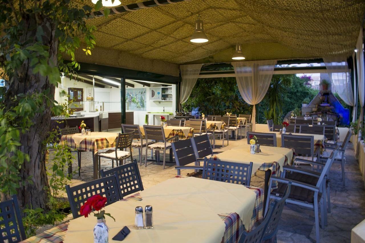Amaryllis Hotel กาลามากี ภายนอก รูปภาพ