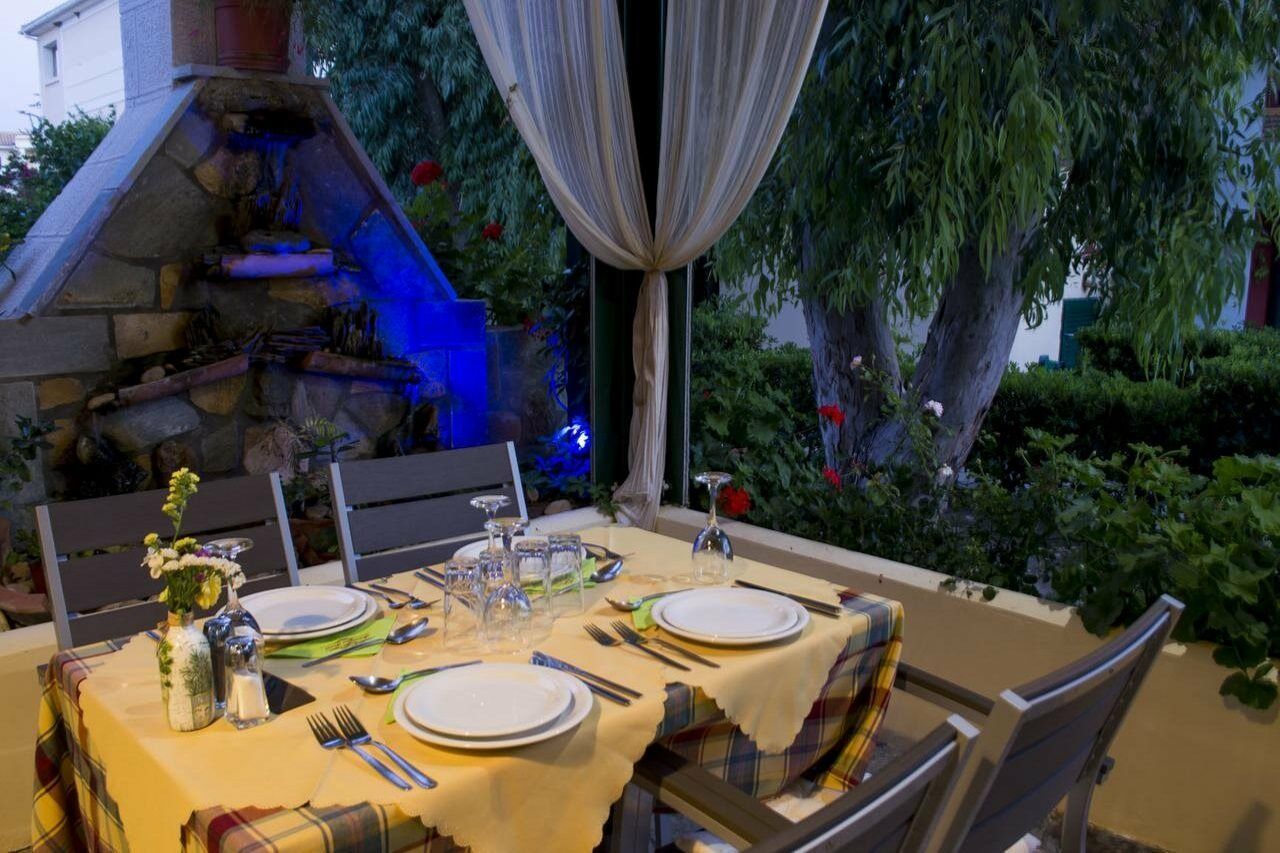 Amaryllis Hotel กาลามากี ภายนอก รูปภาพ